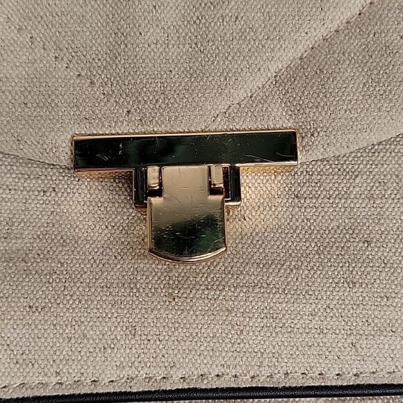 A New Day. Quilted Purse. EUC - Picture 4 of 14